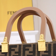 中号,77120FÉŃĎI TOTE 托特包“阳光手提袋”经典双F老花包身,双手柄是整个包包最大焦点,单 中号,77120FÉŃĎI TOTE 托特包“阳光手提袋”经典双F老花包身,双手柄是整个包包最大焦点,单