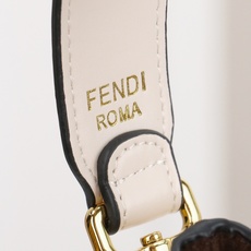 (升级版 百分之百头层牛皮)【Fendi MINI BUCKET】小巧玲珑的,却又如此大容量双F经典又再 (升级版 百分之百头层牛皮)【Fendi MINI BUCKET】小巧玲珑的,却又如此大容量双F经典又再