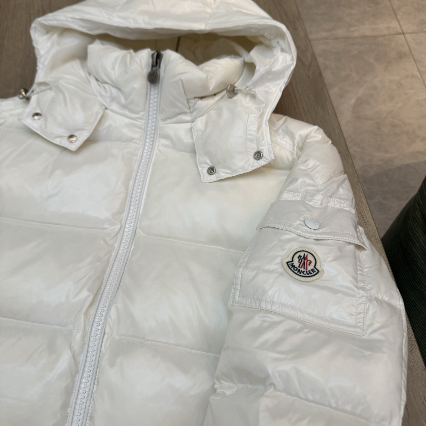 盟可睐 Moncler 高级成衣风衣外套及大衣服饰 #EC33385A 8