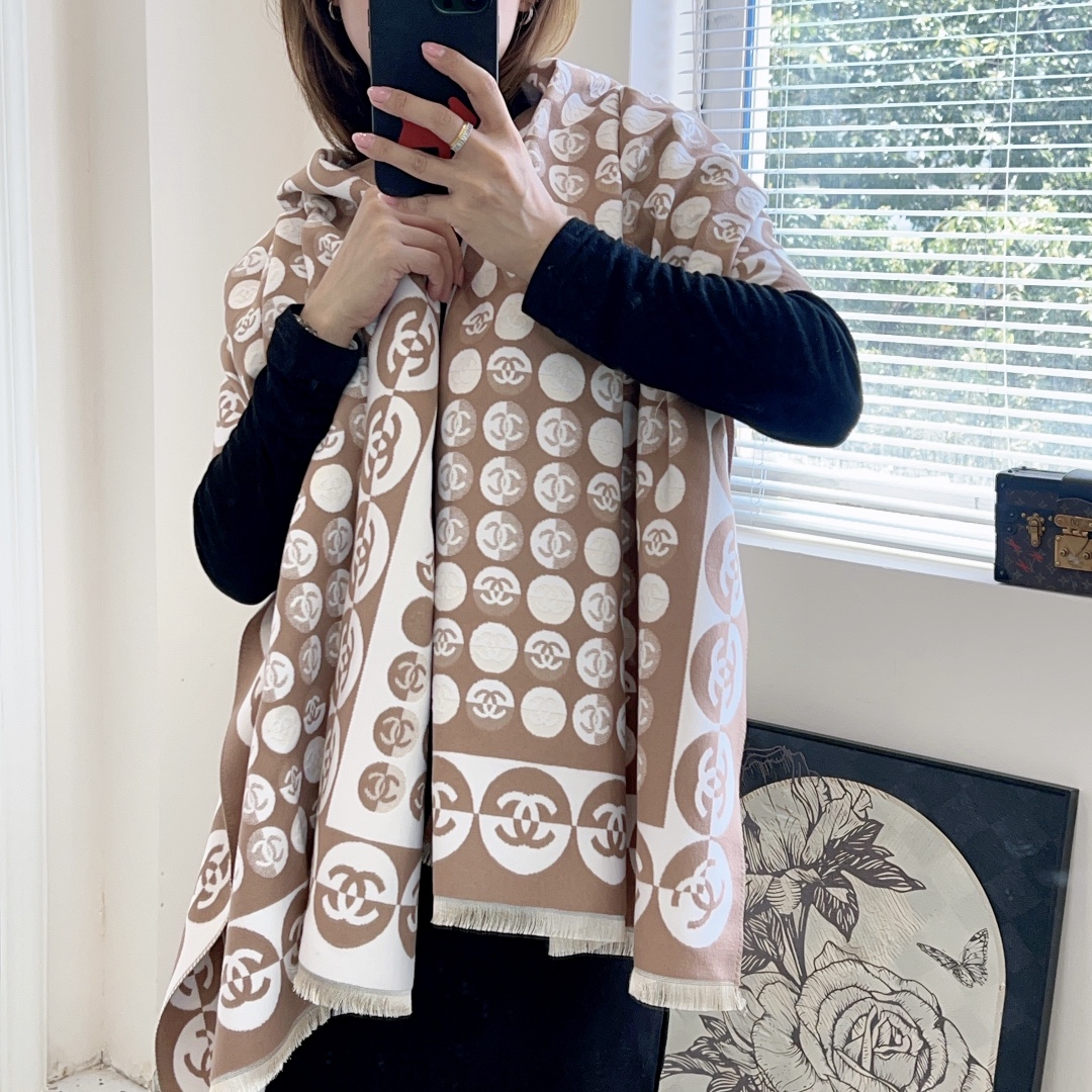 NO:163735,The new model is never out of date. When I buy it, I say that the goddess and daily life are very easy to match. I also look very energetic and needless to say, and the details can be seen clearly. The high-standard quality size 65*180cm ordinary scarf, ordinary scarf19860909批 新款永不过时,买到都说好女神及日常都非常好搭配的款平时穿搭也非常好搭配,整个人看起来都会神采奕奕好多不用多说,细节品质都看得清楚,绝对获赞的高规格品质尺寸65*180cm普通围巾,普通围巾,scarf