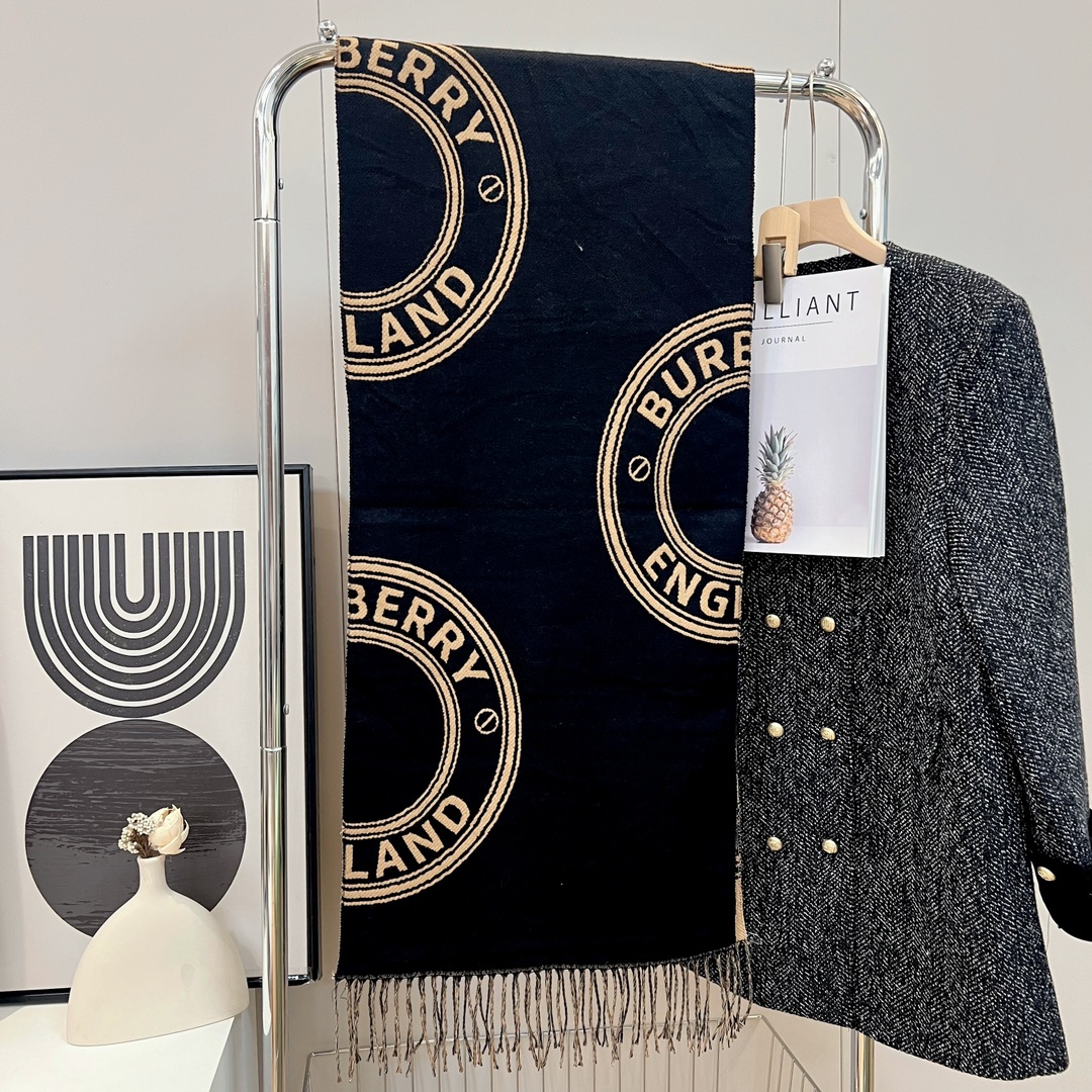 NO:163373,Recommended VIPs, you must start quickly [High-end, love, women's beauty, very few goods, you can use true and beautiful things all seasons to make people very, very attractive. The upper body effect is simply beautiful. The quality is very perfect. The whole scarf gives people a big brand aura and is very exquisite and beautiful. It is definitely worth buying a new model. Once you get the real thing, you will be glad that you are a beautiful product for women. It is worth evaluating the perfect temperament and taste. Ditails' first choice VIPs are on 50*180cm, wool ordinary scarf, ordinary scarf19860909抢VIP推荐 下手一定要快【高端 大爱 女人尤物 货极少 四季都可以用真心美的让人非常非常心动 上身效果简直美翻了 品质非常完美 整个围巾给人大牌气场的同时又非常精致秀丽绝对值得入手的新款 实物一拿到就会庆幸自己是女人的绝美好货 值得品鉴完美气质品味Ditails首选VIP们 上50*180cm,羊毛普通围巾,普通围巾,scarf