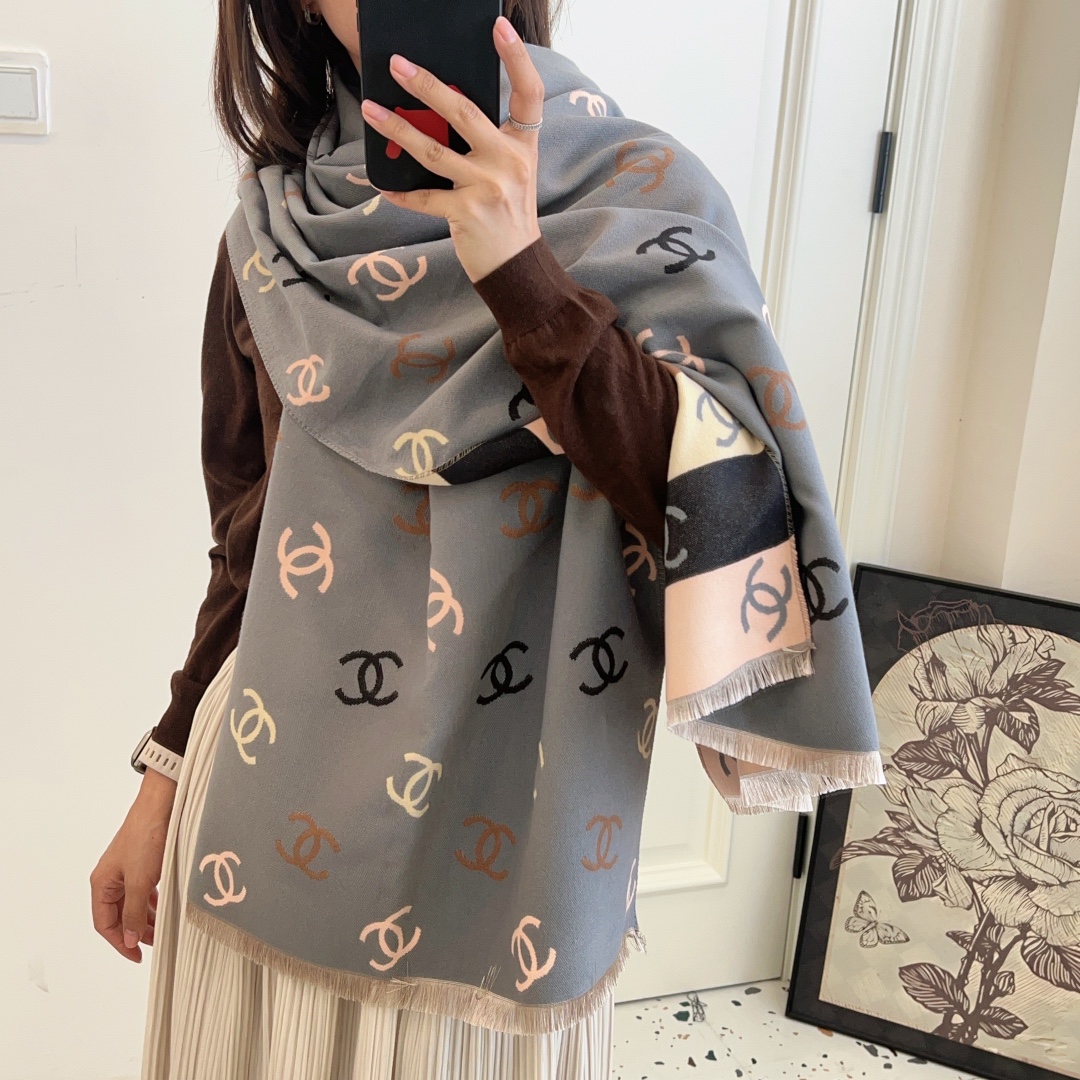 NO:163204,The new model is never out of date. When I buy it, I say that the goddess and daily life are very easy to match. I also look very energetic and needless to say, and the details can be seen clearly. The high-standard quality size 65*180cm ordinary scarf, ordinary scarf19860909新款永不过时,买到都说好女神及日常都非常好搭配的款平时穿搭也非常好搭配,整个人看起来都会神采奕奕好多不用多说,细节品质都看得清楚,绝对获赞的高规格品质尺寸65*180cm普通围巾,普通围巾,scarf