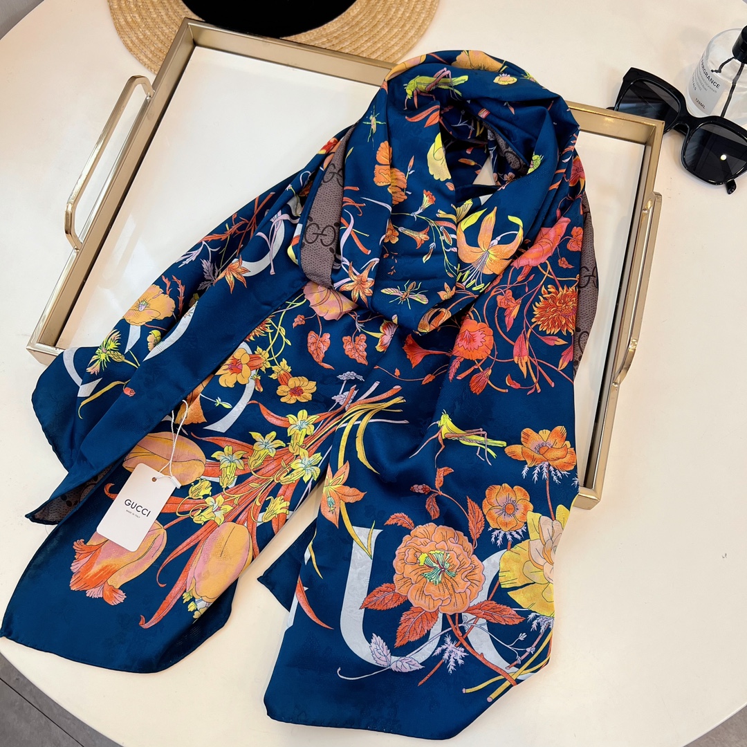 Luxurious Chumen Silk Scarf: Crafted with Precious Materials and Unique Techniques - 图片 1
