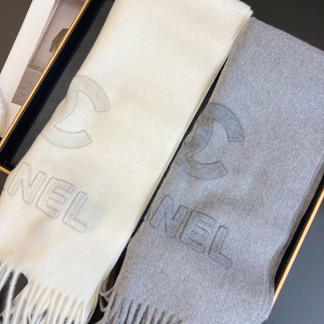 NO:163550,Recommended VIPs, you must start quickly [High-end, love, women's beauty, very few goods, you can use true and beautiful things all seasons to make people very, very attractive. The upper body effect is simply beautiful. The quality is very perfect. The whole scarf gives people a big brand aura and is very exquisite and beautiful. A new model that is definitely worth buying. Once you get the real thing, you will be glad that you are a beautiful product for women. Taste the perfect temperament and taste Ditails' first choice VIPs. 60*180cm, wool ordinary scarf, ordinary scarf19860909抢VIP推荐 下手一定要快【高端 大爱 女人尤物 货极少 四季都可以用真心美的让人非常非常心动 上身效果简直美翻了 品质非常完美 整个围巾给人大牌气场的同时又非常精致秀丽绝对值得入手的新款 实物一拿到就会庆幸自己是女人的绝美好货 品鉴完美气质品味Ditails首选VIP们 上60*180cm,羊毛普通围巾,普通围巾,scarf