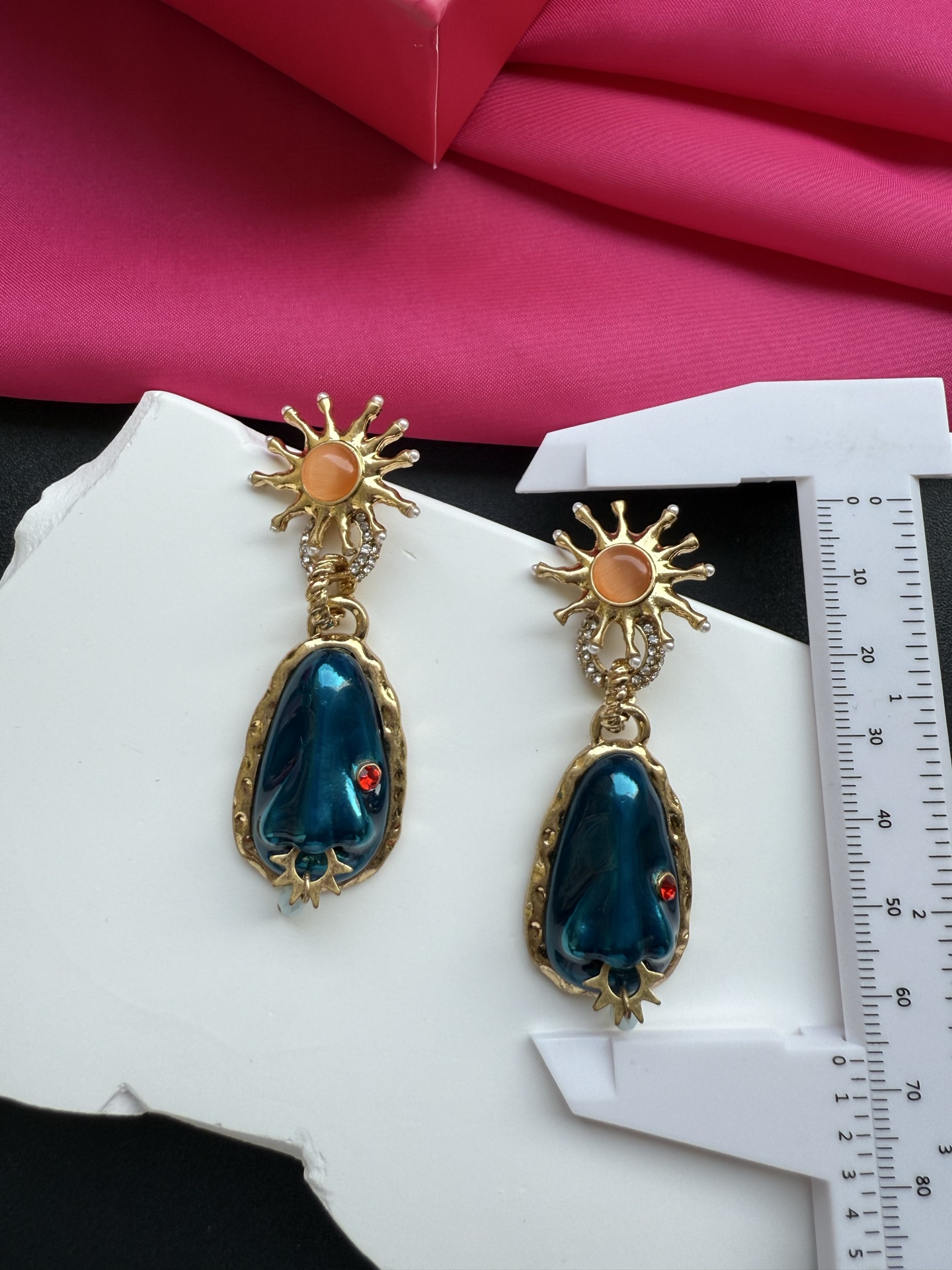 Серьги Schiaparelli