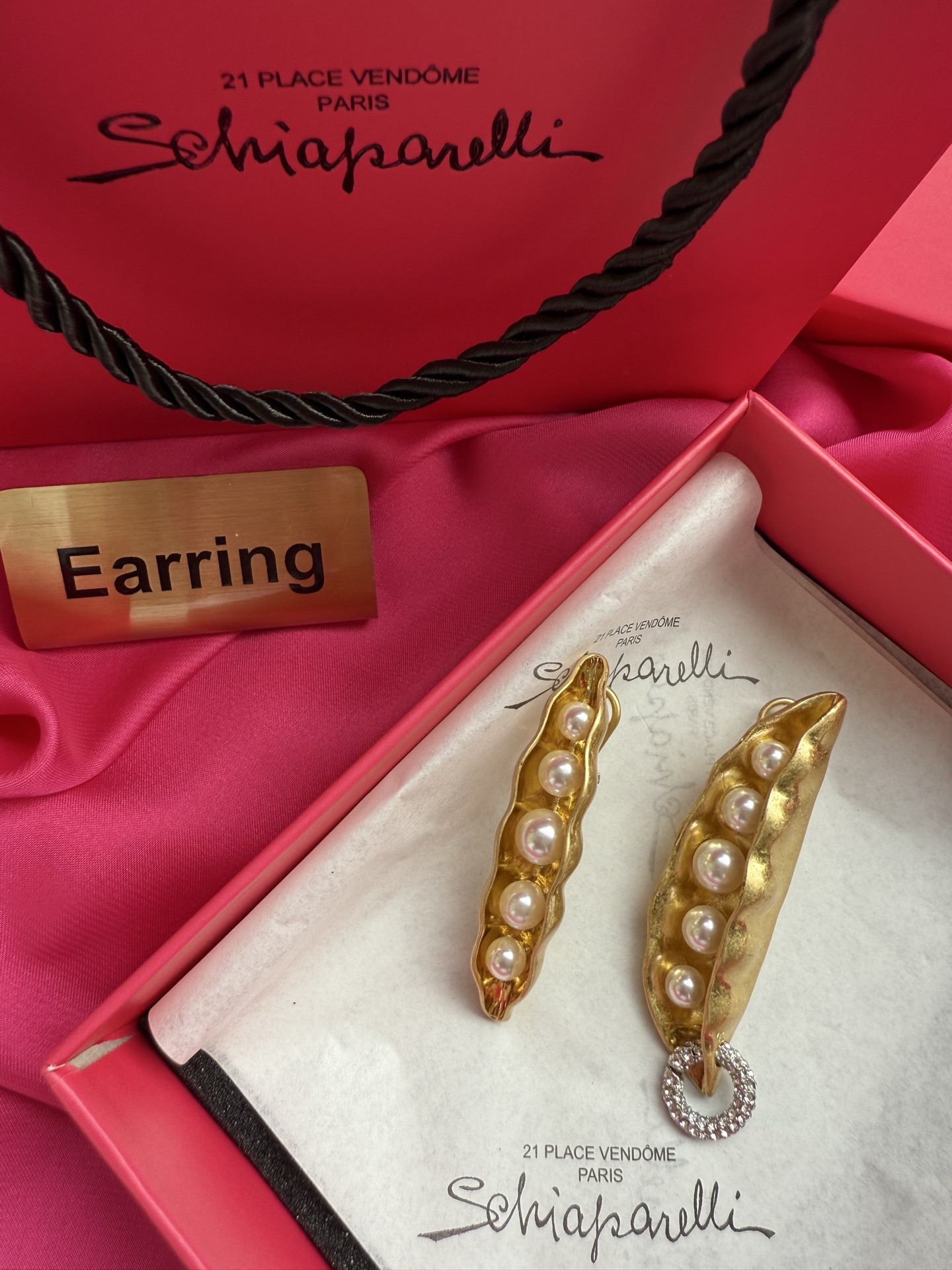 Серьги в форме фасолин с жемчугом Schiaparelli
