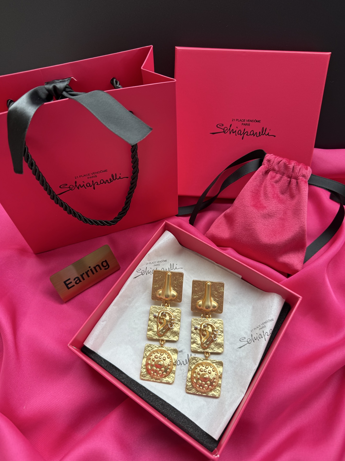 Серьги-подвески с декоративными элементами Schiaparelli
