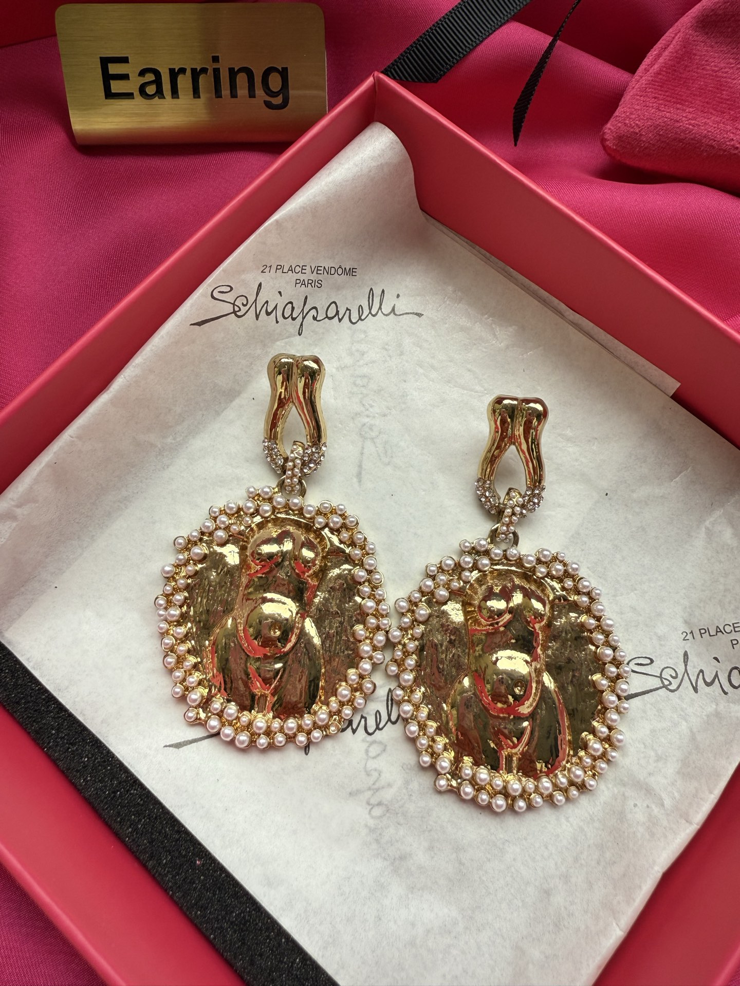 Серьги Schiaparelli