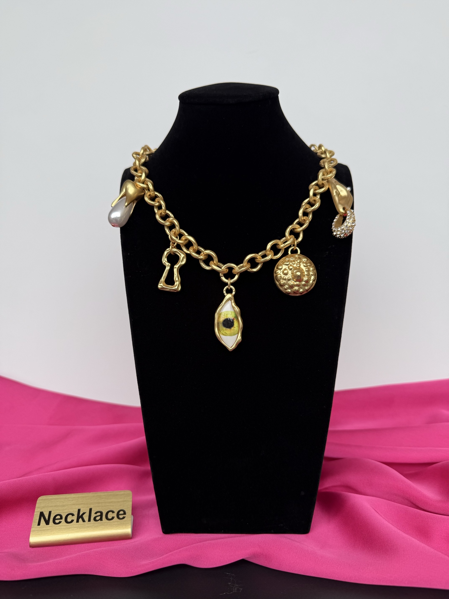 Колье с подвесками Schiaparelli