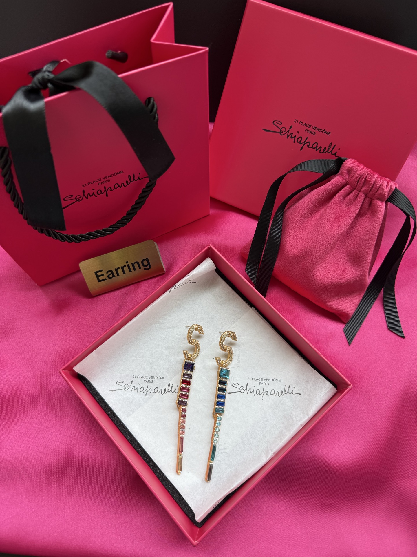 Серьги с разноцветными камнями Schiaparelli