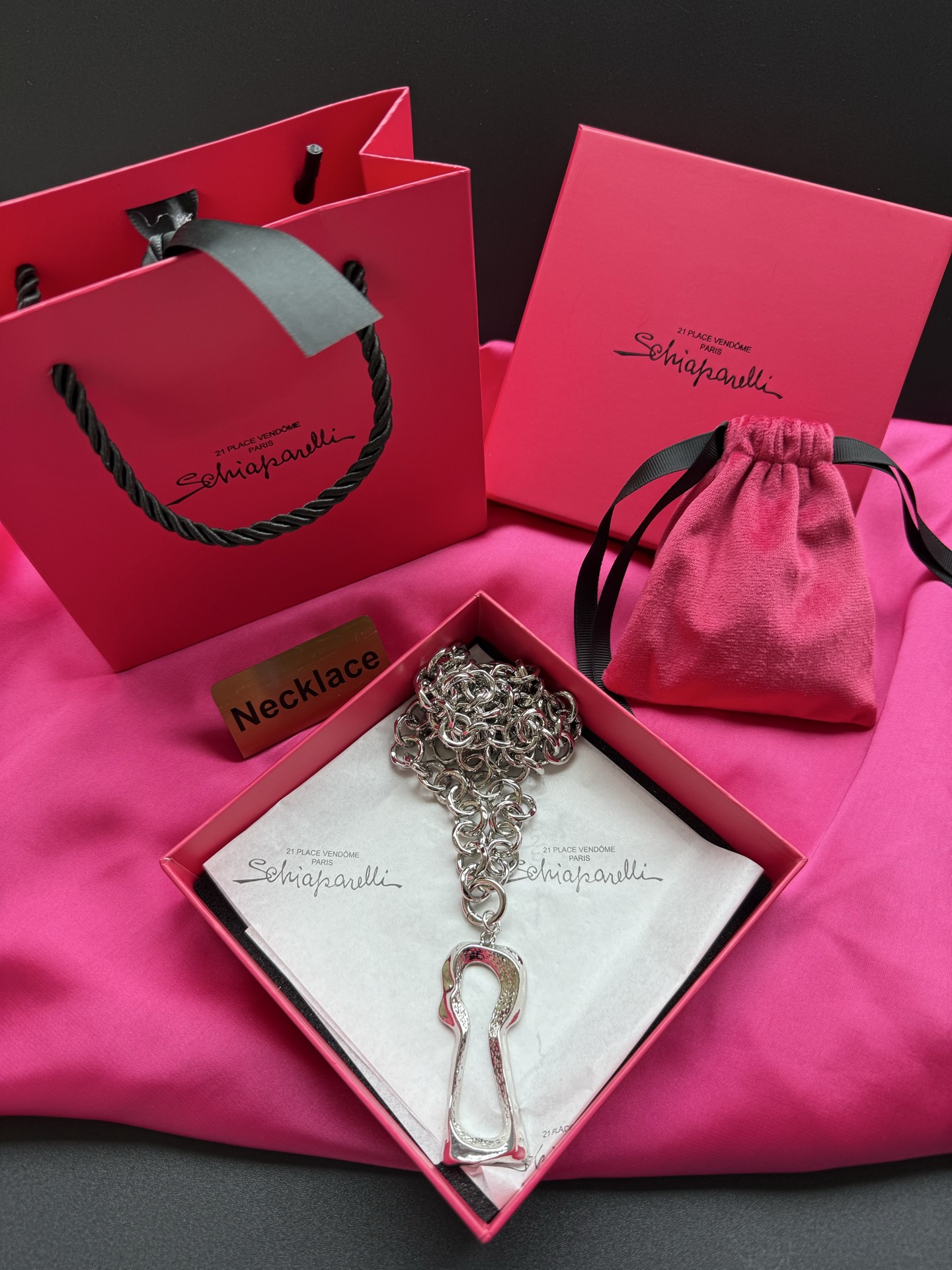 Колье с подвеской в виде ключа Schiaparelli