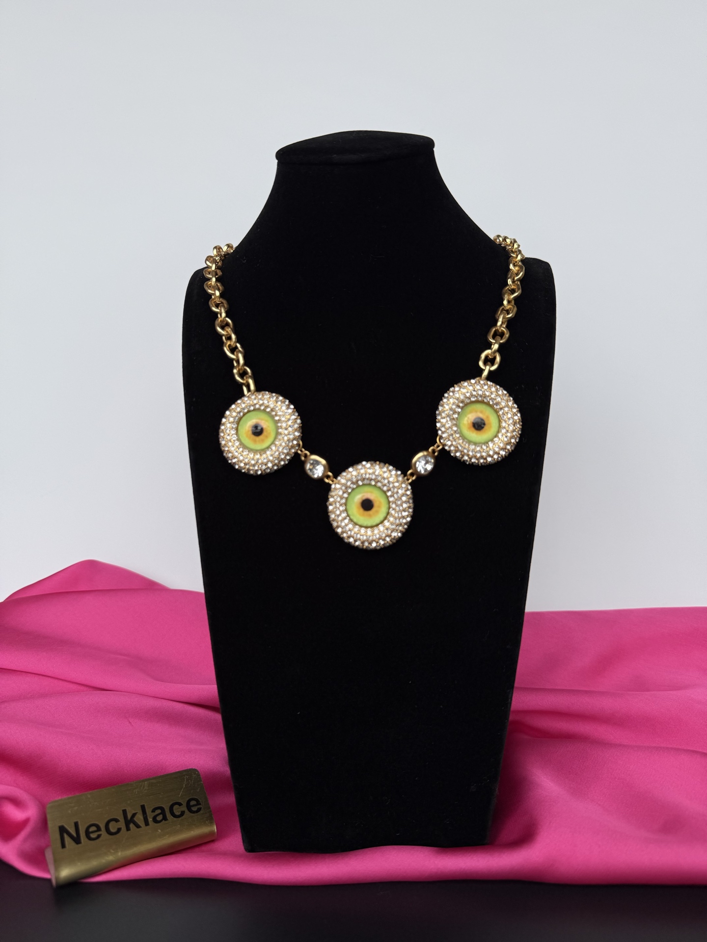 Колье с глазами Schiaparelli