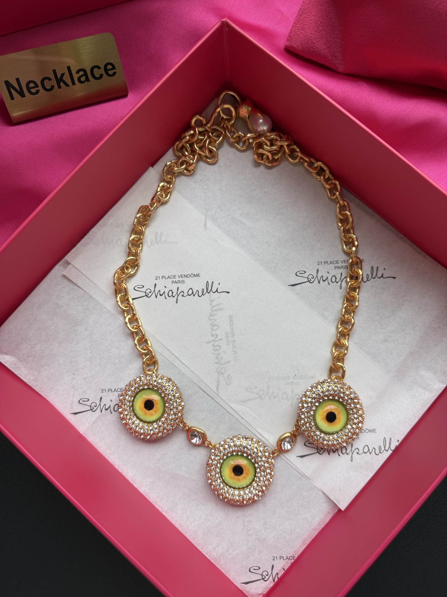 Колье с глазами Schiaparelli