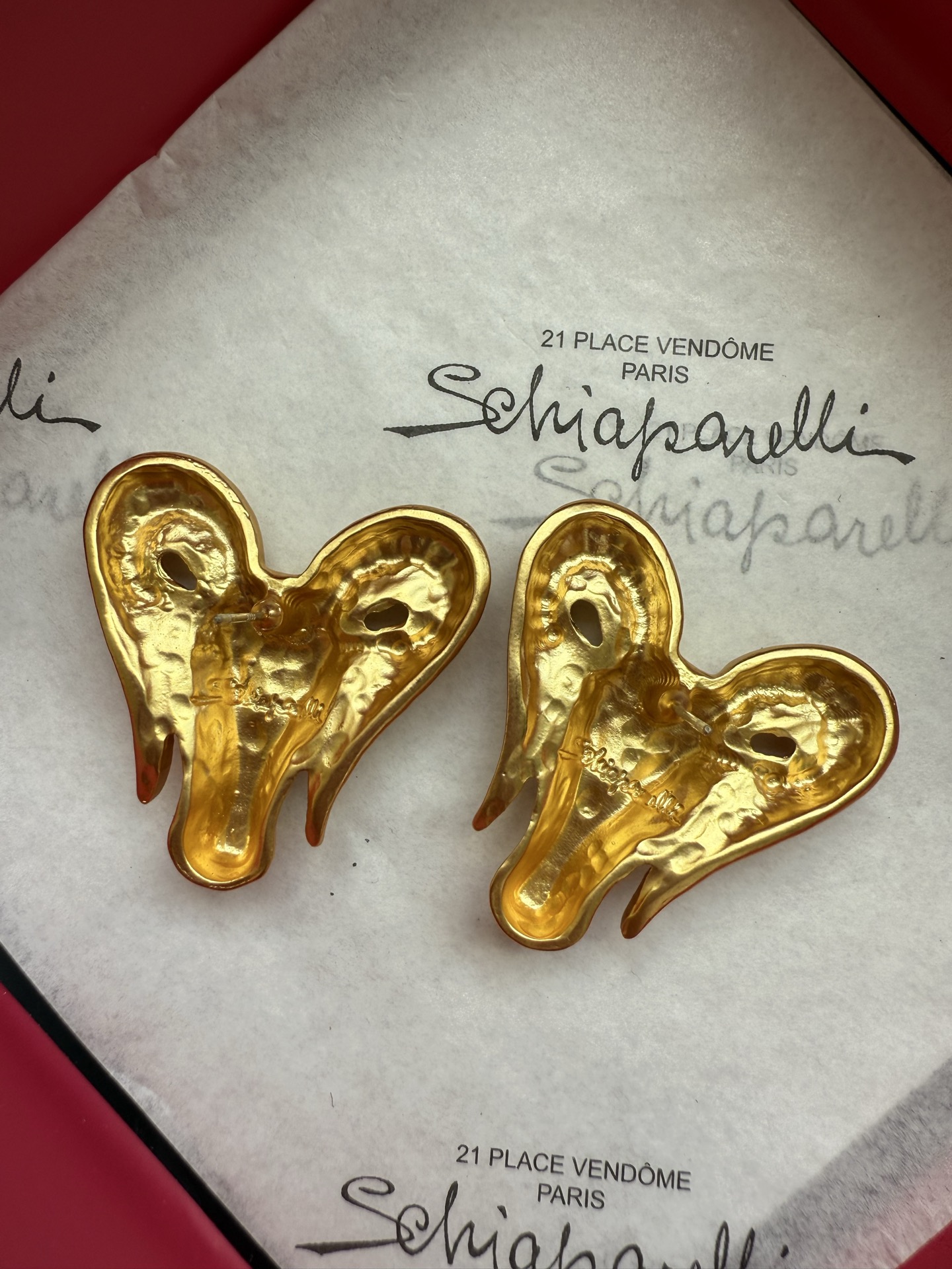 Серьги в виде головы барана Schiaparelli