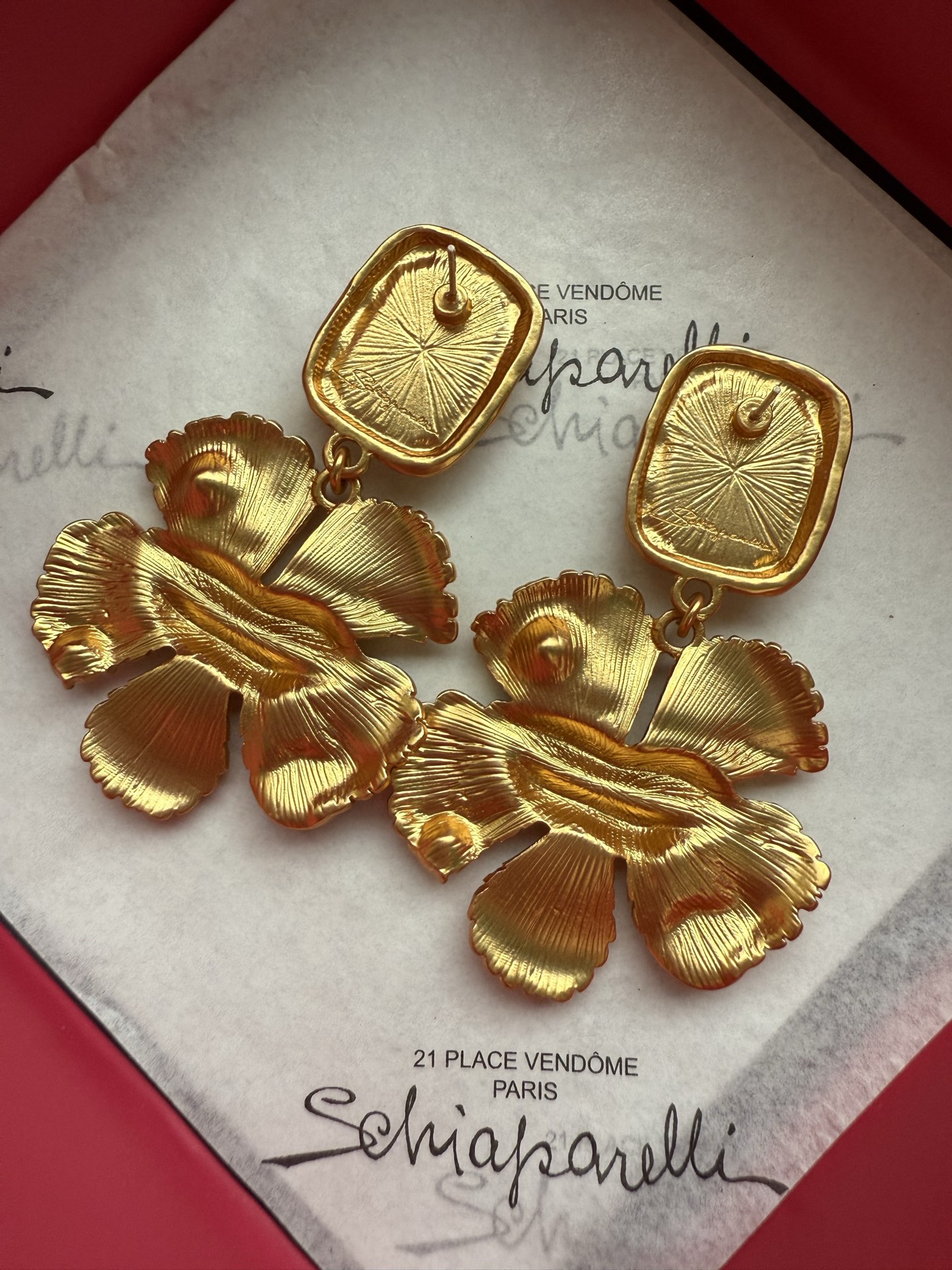 Серьги Schiaparelli