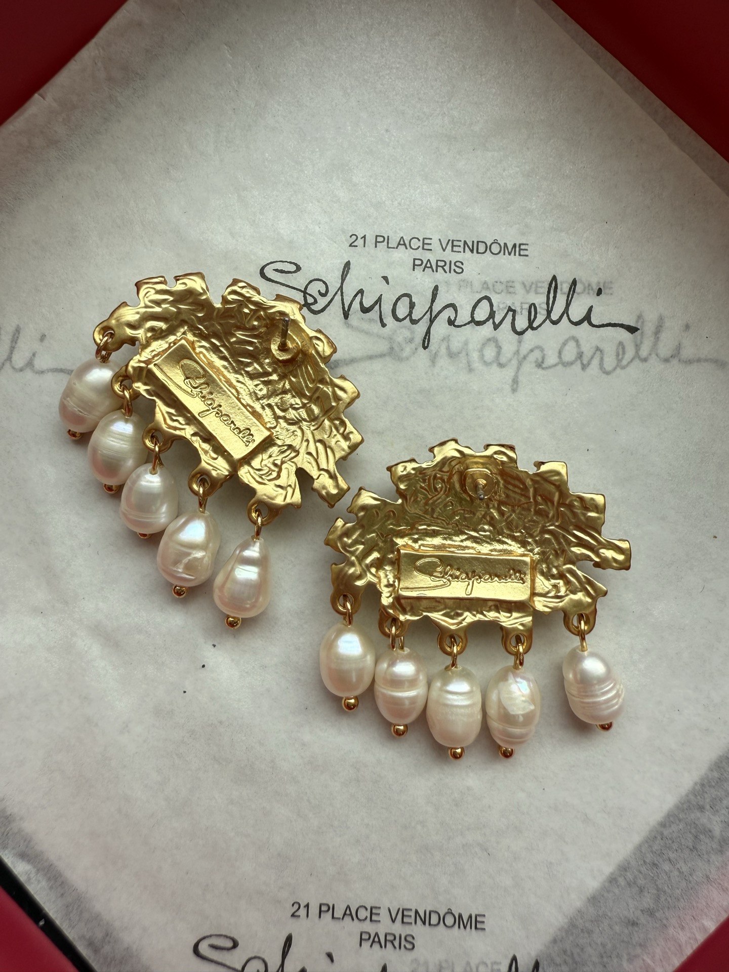 Серьги с глазом и жемчугом Schiaparelli