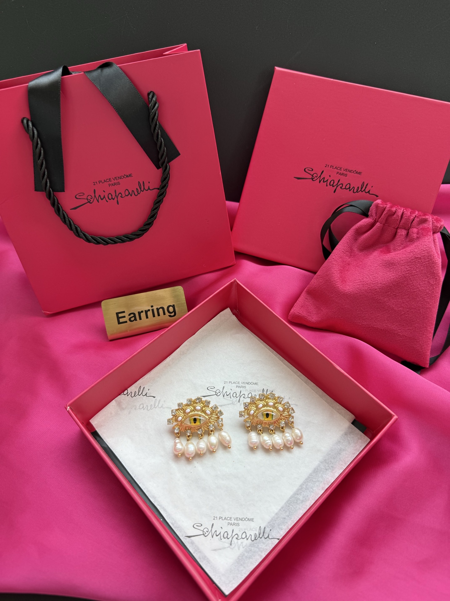 Серьги с глазом и жемчугом Schiaparelli