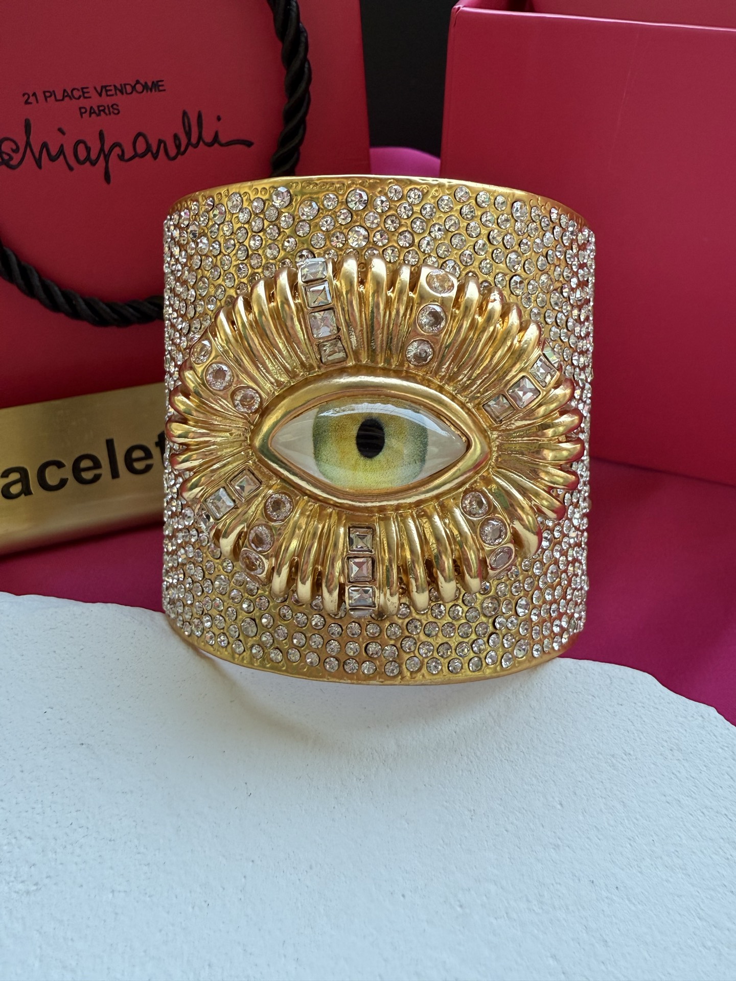 Браслет с глазом Schiaparelli