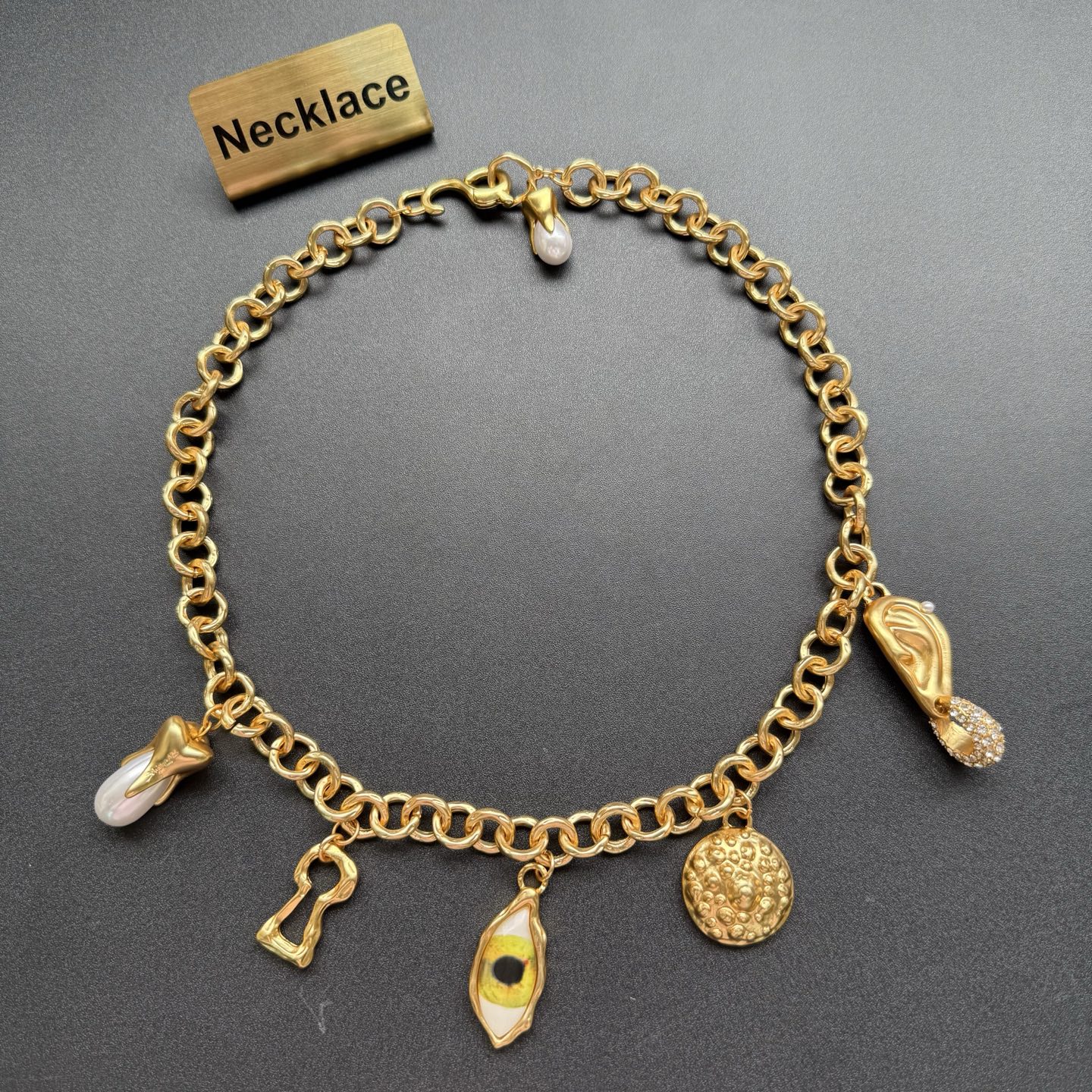 Колье с подвесками Schiaparelli