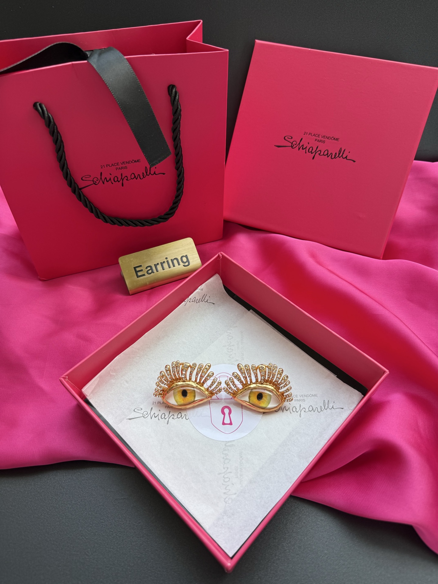 Серьги в форме глаз с кристаллами Schiaparelli