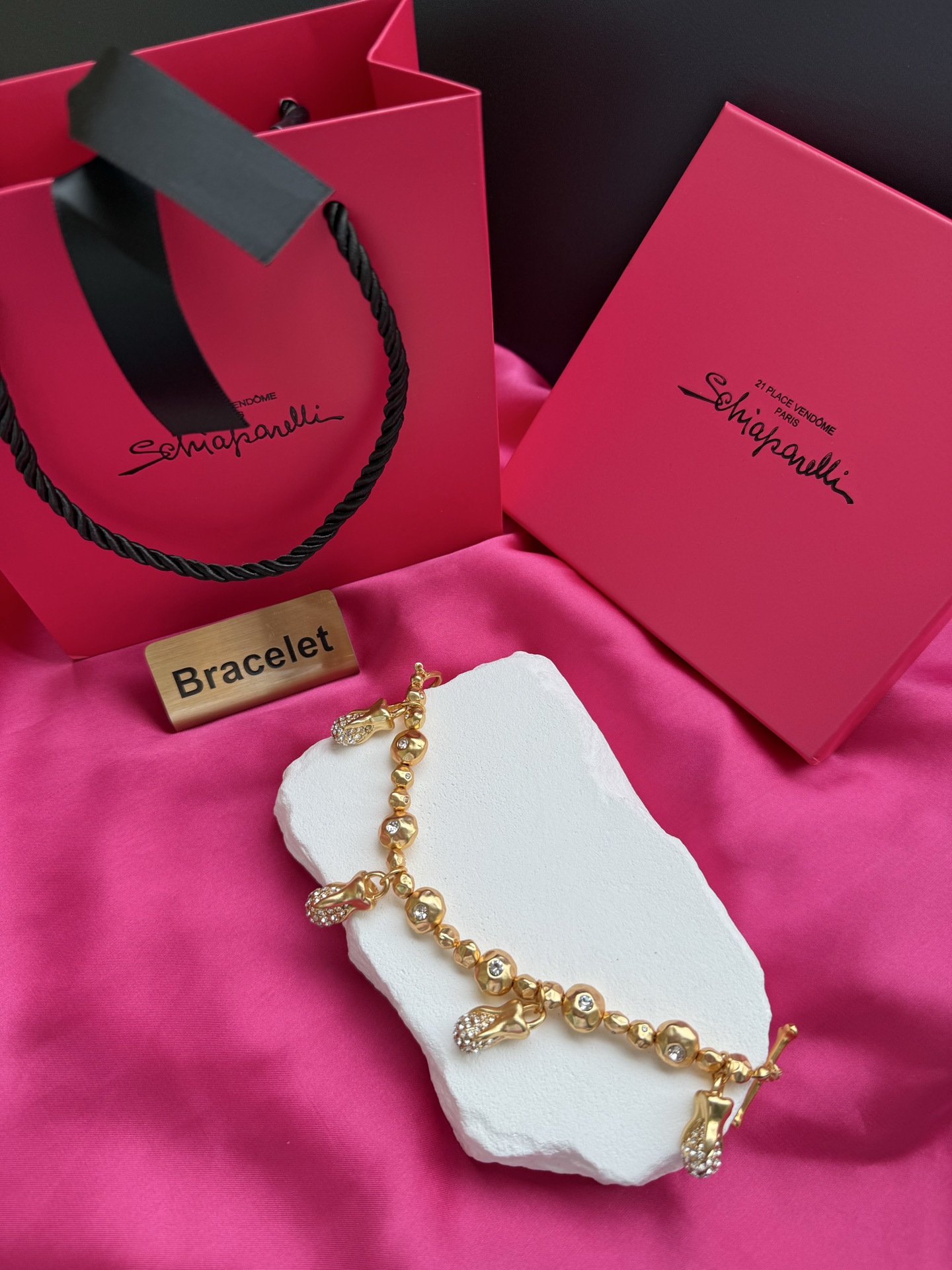 Браслет с подвесками Schiaparelli