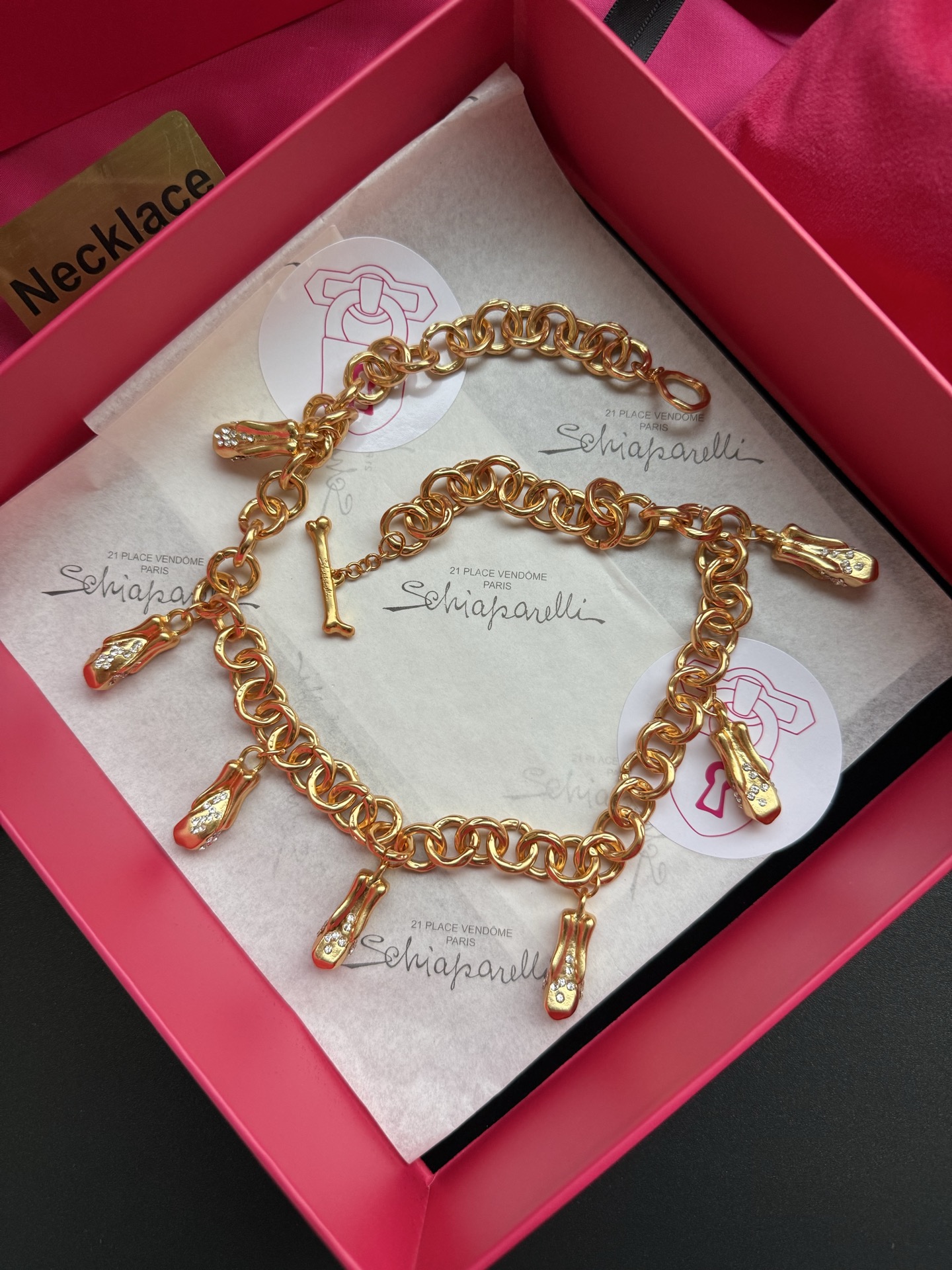 Колье с подвесками Schiaparelli