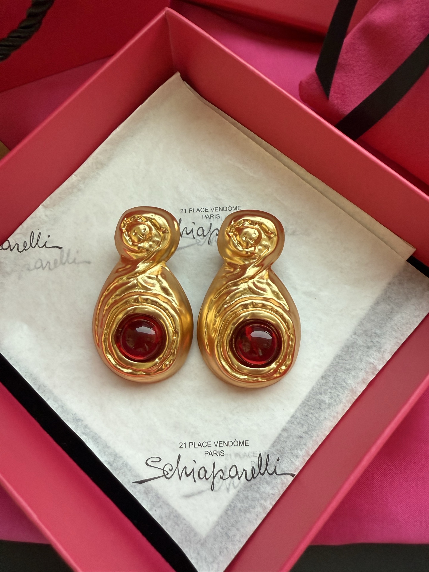 Серьги Schiaparelli