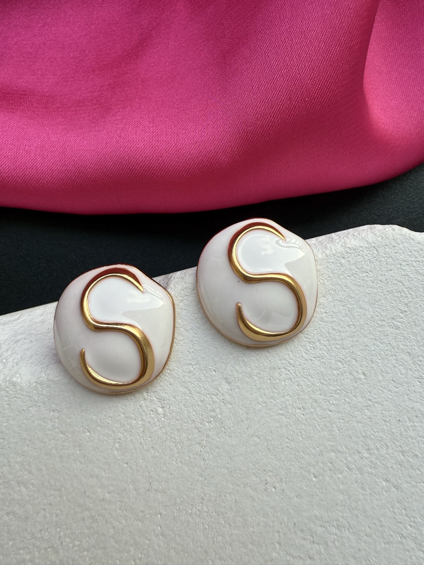 Серьги с логотипом S Schiaparelli