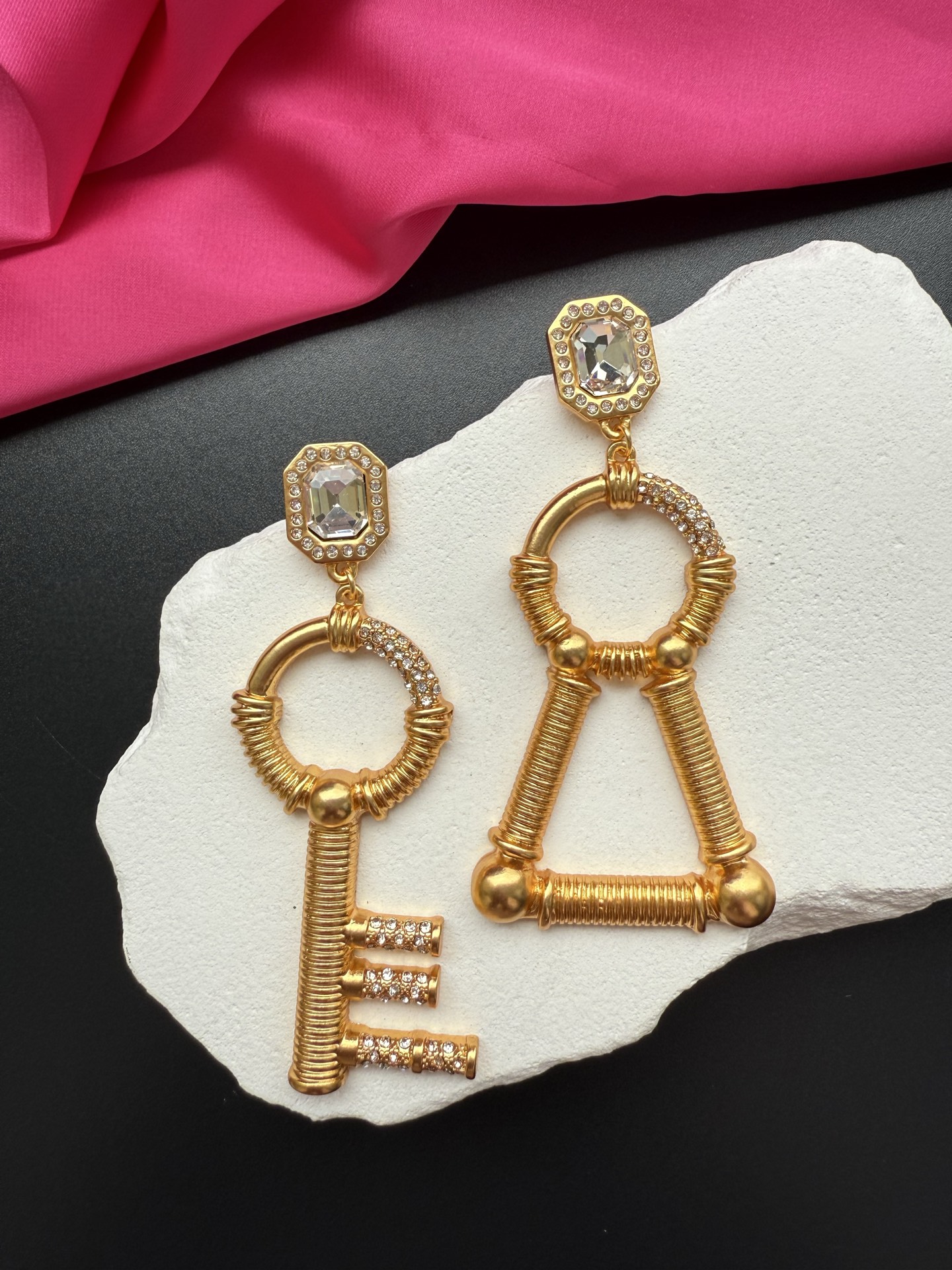 Серьги в виде ключа с кристаллами Schiaparelli