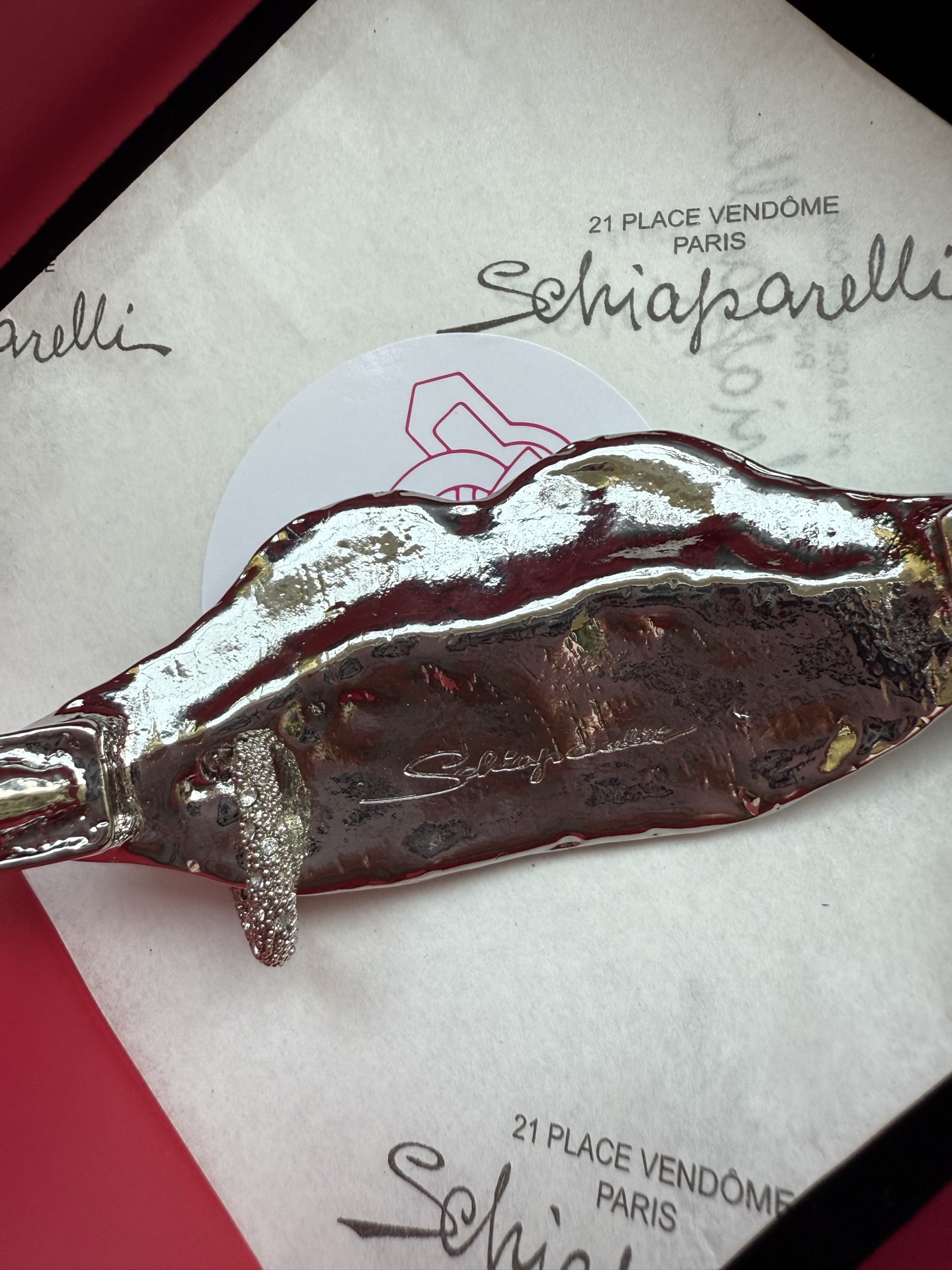 Колье в виде губ Schiaparelli
