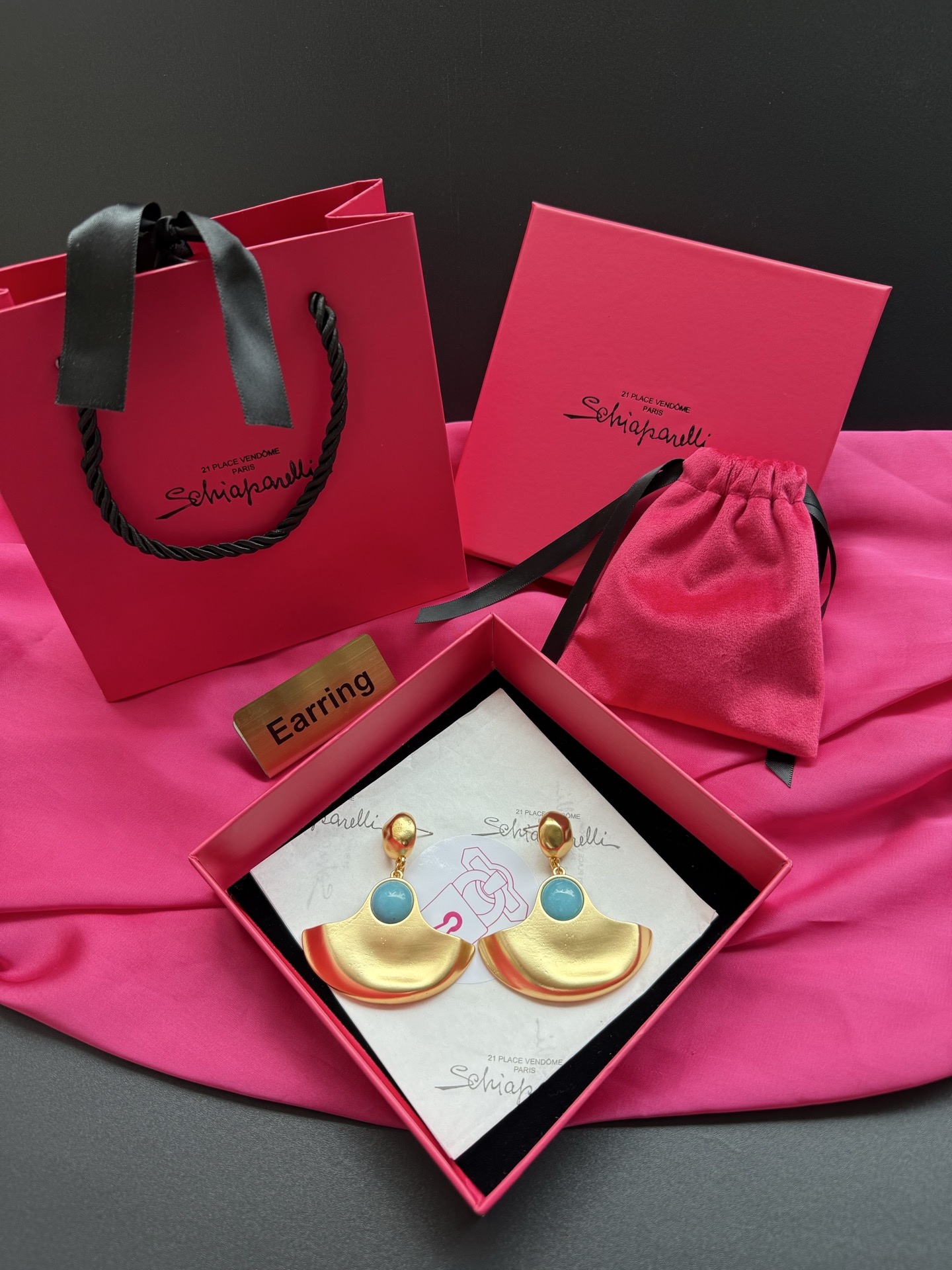 Серьги Schiaparelli