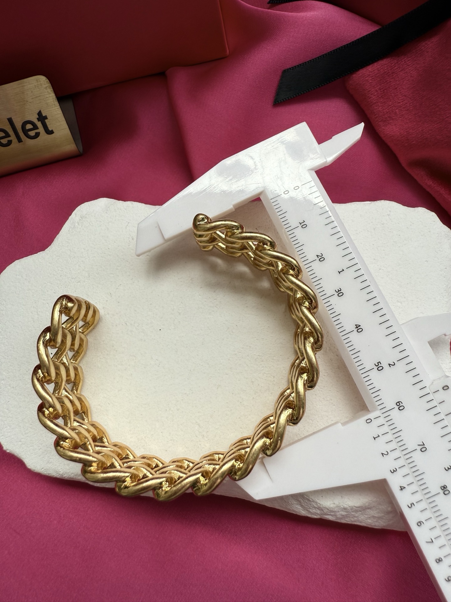 Браслет Schiaparelli