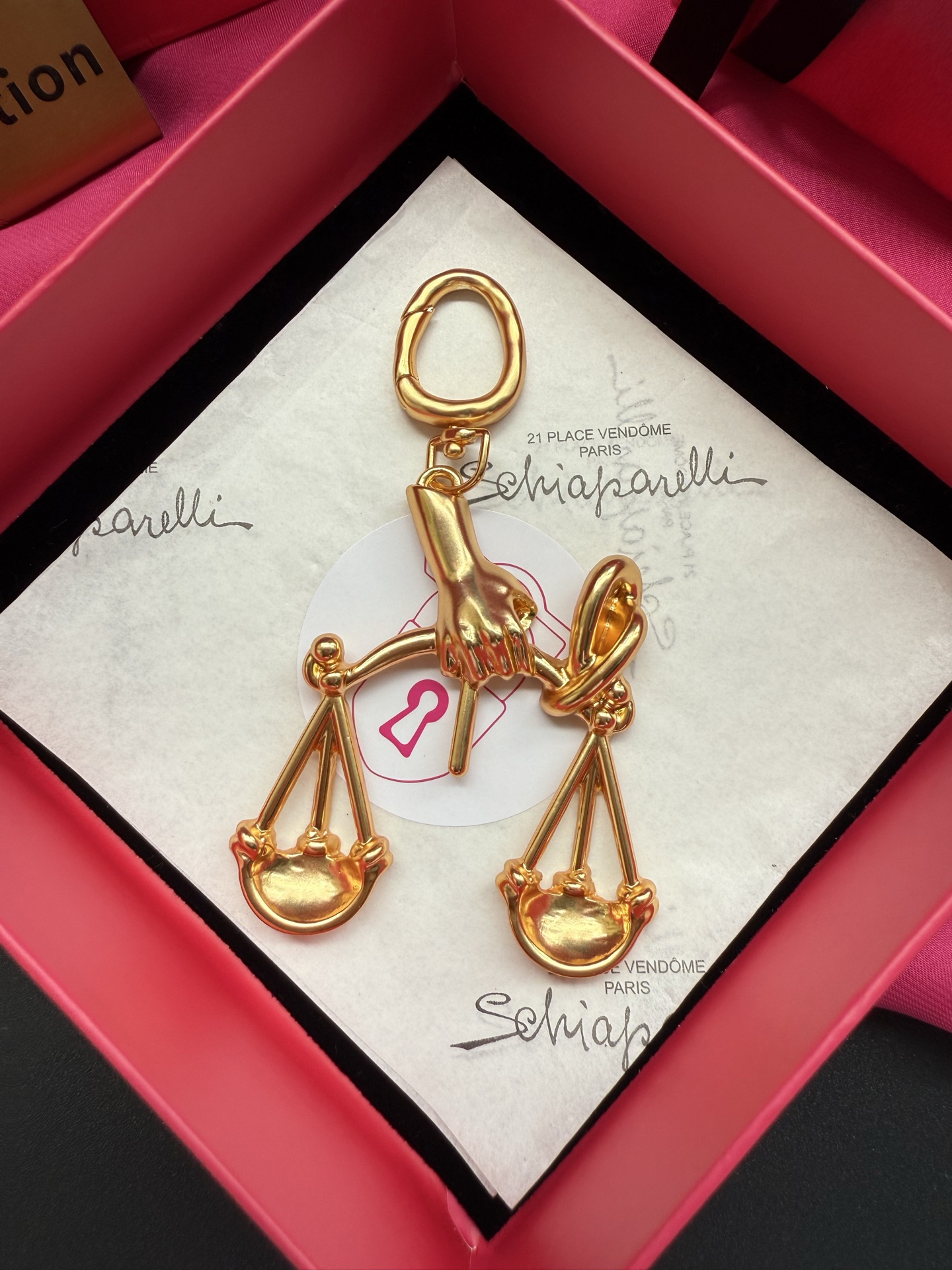Подвеска Schiaparelli