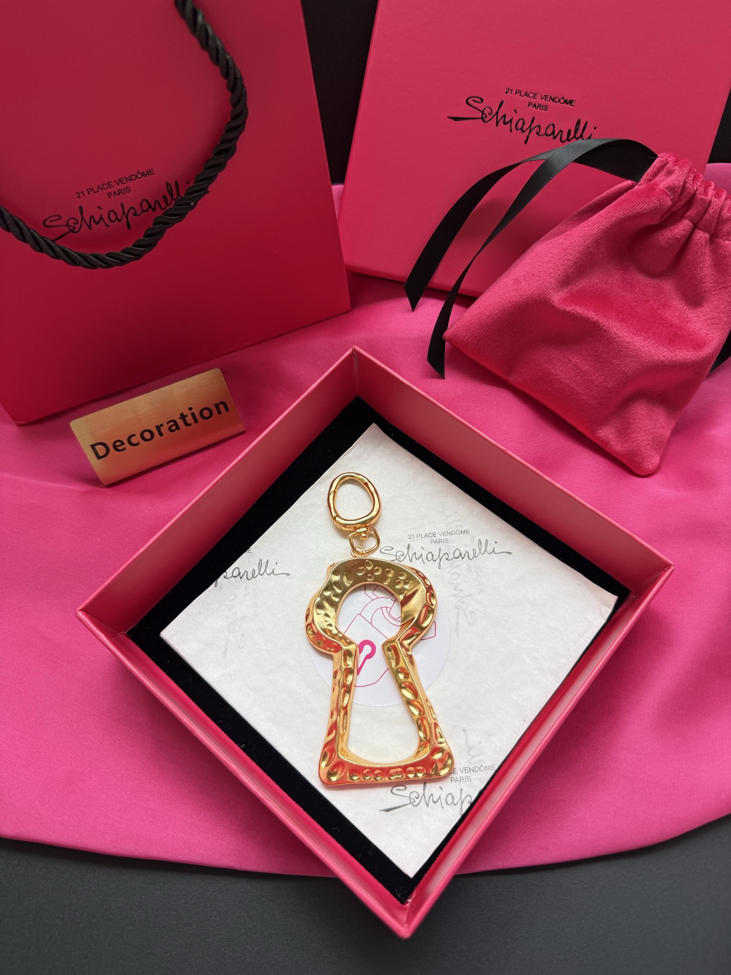 Подвеска в виде ключа Schiaparelli