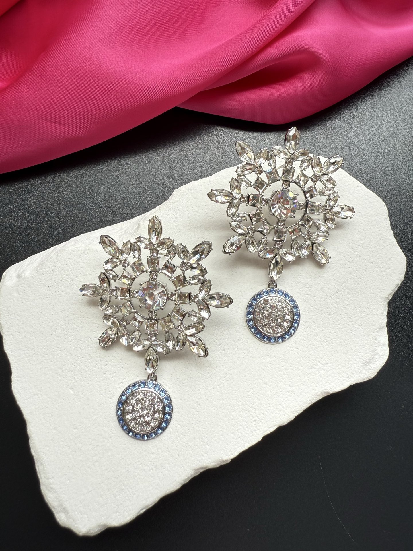 Серьги Schiaparelli
