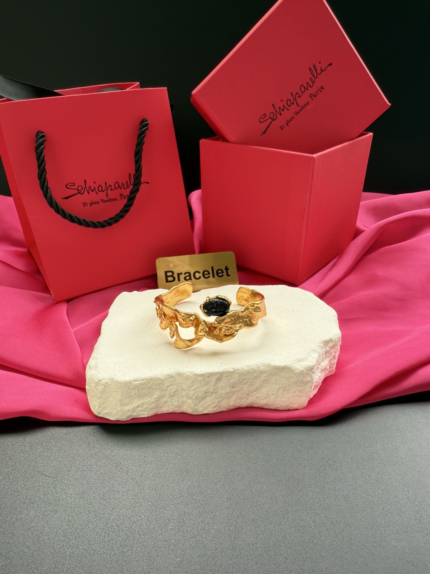 Браслет Schiaparelli