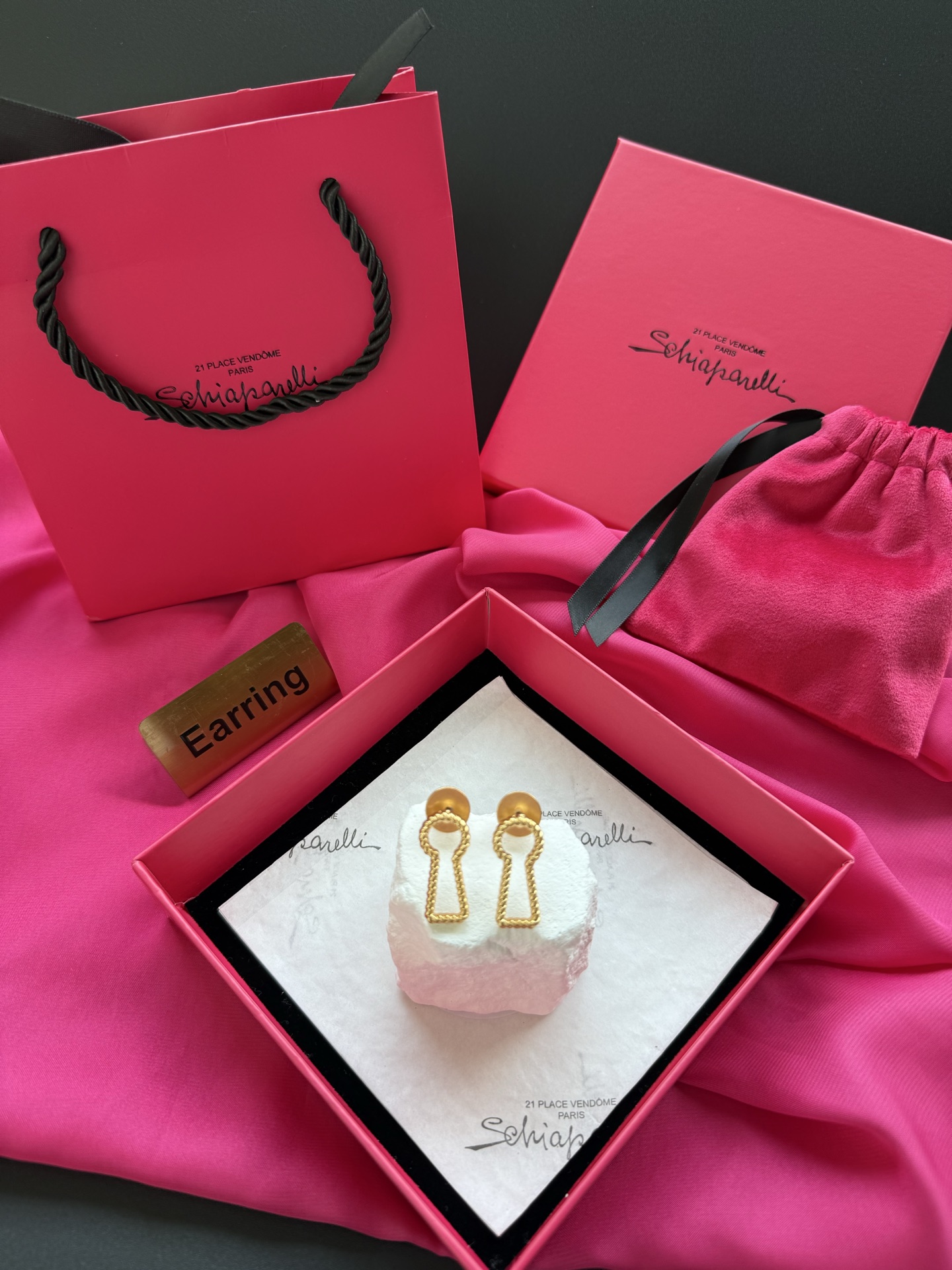 Серьги в виде ключа Schiaparelli