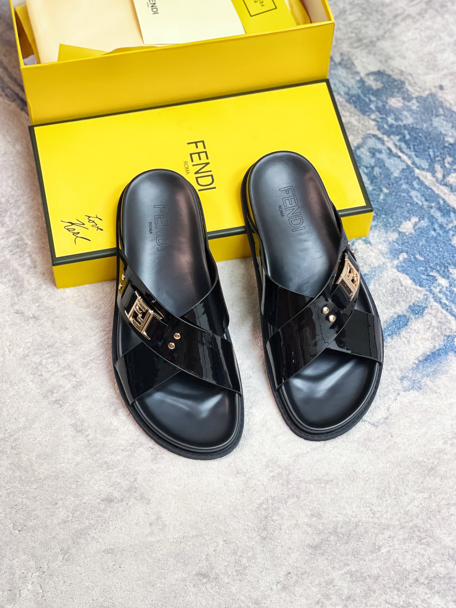 Fendi Sale
 Shoes Slippers Men Calfskin Cowhide Summer Collection