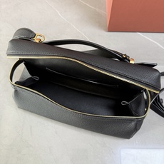 Lori piana诺悠翩雅 Extra Softy Bag L29手袋 颜色:黑色 款号:FAW0113 Extra Lori piana诺悠翩雅 Extra Softy Bag L29手袋 颜色:黑色 款号:FAW0113 Extra