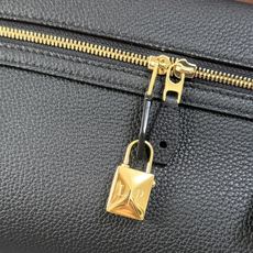 Lori piana诺悠翩雅 Extra Softy Bag L29手袋 颜色:黑色 款号:FAW0113 Extra Lori piana诺悠翩雅 Extra Softy Bag L29手袋 颜色:黑色 款号:FAW0113 Extra