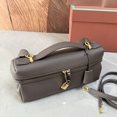 Lori piana诺悠翩雅 Extra Softy Bag L29手袋 颜色:咖啡色 款号:FAW0113 Extra Lori piana诺悠翩雅 Extra Softy Bag L29手袋 颜色:咖啡色 款号:FAW0113 Extra