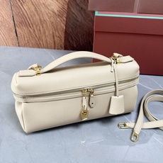 Lori piana诺悠翩雅 Extra Softy Bag L29手袋 颜色:浅乳香色 款号:FAW0113 Extr Lori piana诺悠翩雅 Extra Softy Bag L29手袋 颜色:浅乳香色 款号:FAW0113 Extr