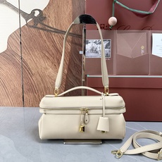 Lori piana诺悠翩雅 Extra Softy Bag L29手袋 颜色:浅乳香色 款号:FAW0113 Extr Lori piana诺悠翩雅 Extra Softy Bag L29手袋 颜色:浅乳香色 款号:FAW0113 Extr