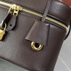 Loro piana Extra Softy Case L21手袋 款号:FLW0346 颜色:咖啡色羊皮 Extra Loro piana Extra Softy Case L21手袋 款号:FLW0346 颜色:咖啡色羊皮 Extra