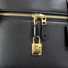 Loro piana Extra Softy Case L21手袋 款号:FLW0346 颜色:黑色羊皮 Extra S Loro piana Extra Softy Case L21手袋 款号:FLW0346 颜色:黑色羊皮 Extra S