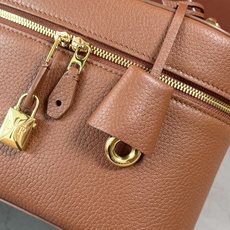 Loro piana Extra Softy Case L21手袋 款号:FLW0346 颜色:暖棕色羊皮 Extra Loro piana Extra Softy Case L21手袋 款号:FLW0346 颜色:暖棕色羊皮 Extra