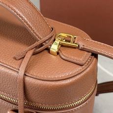 Loro piana Extra Softy Case L21手袋 款号:FLW0346 颜色:暖棕色羊皮 Extra Loro piana Extra Softy Case L21手袋 款号:FLW0346 颜色:暖棕色羊皮 Extra
