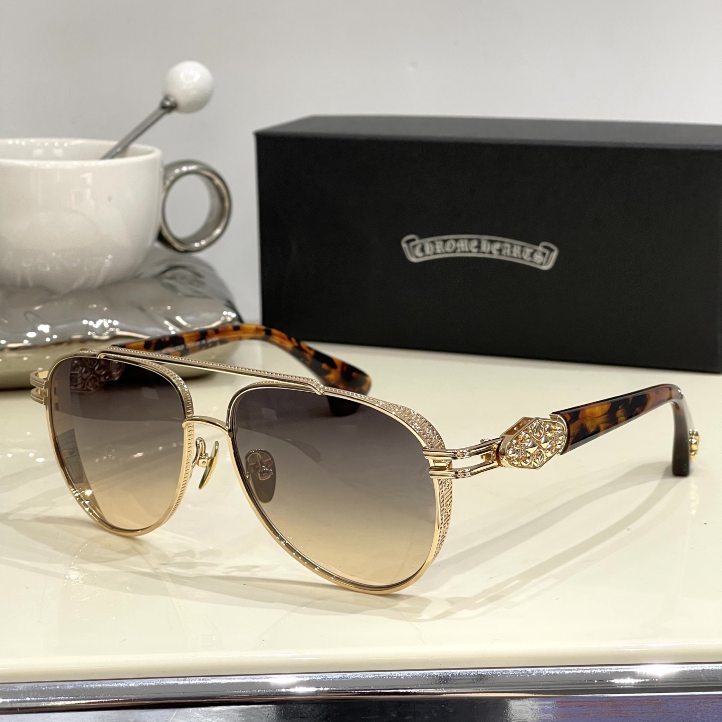 NO:243842,CHROME HEART*Tiol~ MODELCH SIZE59 port 16-152 glasses sunglasses sunglasses, glasses, chrome hearts19860909CHROME HEART*钛～ MODELCH SIZE59口16-152 眼镜墨镜太阳镜,眼镜,chrome hearts,glasses