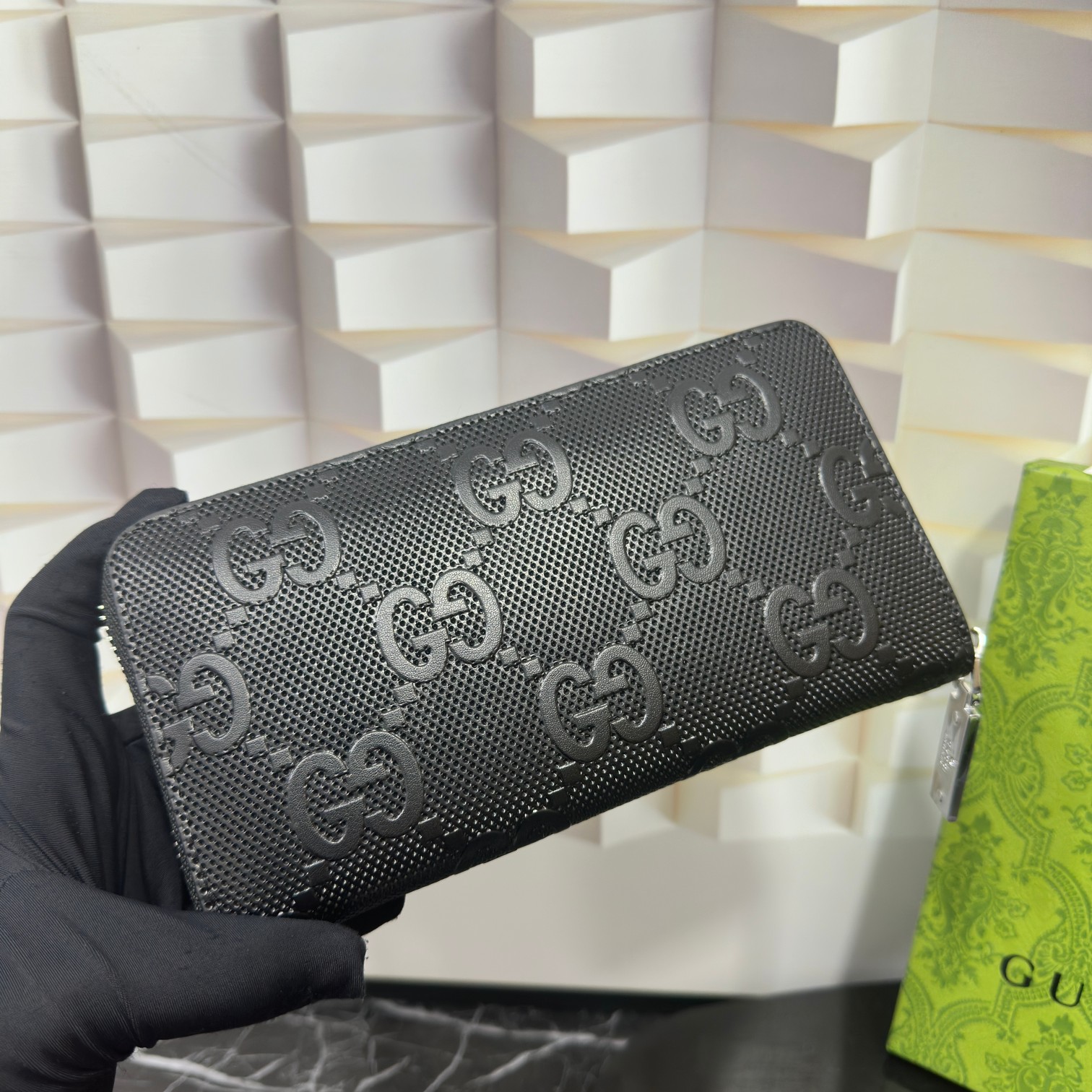 Gucci Wallet Black Cowhide Fashion