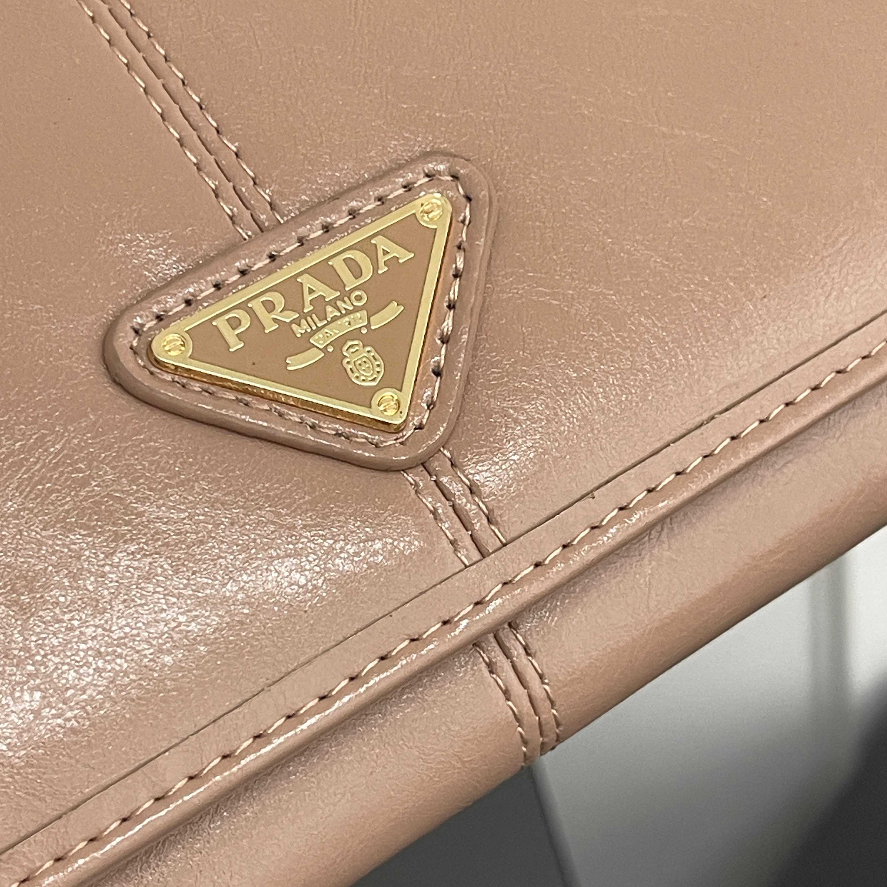 【大人気上品でコンパクト】カードコインケース 財布